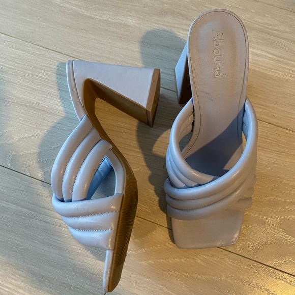 Abound Blue Sandal Heel in size 6.5 - Picture 2 of 7